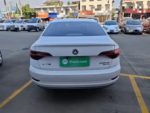 Volkswagen Sagitar 2020