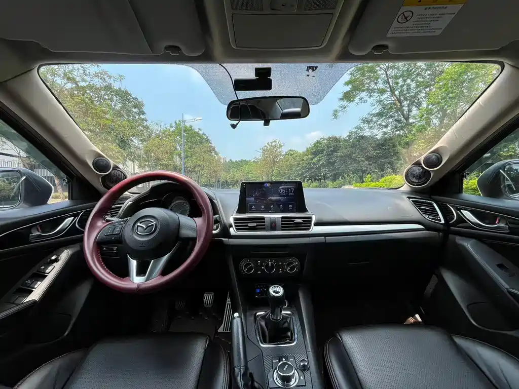 Mazda 3 Axela 2016 — фото 6