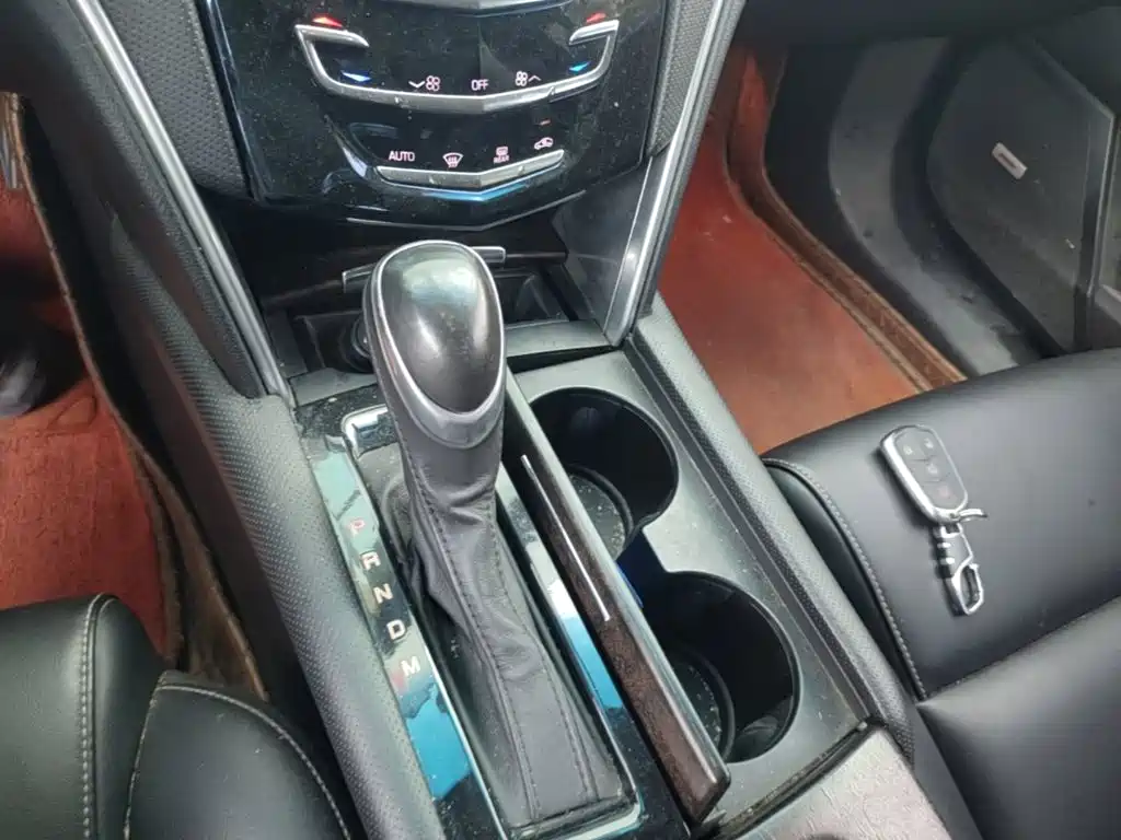 Cadillac XTS 2019 — фото 14