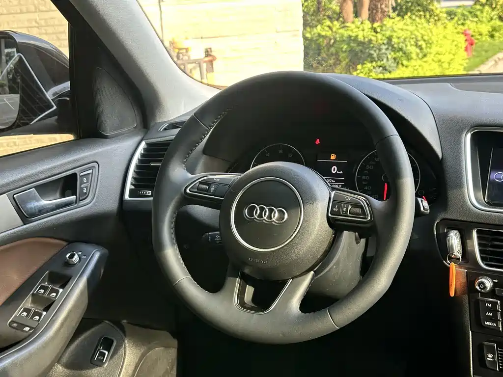 Audi Q5 2017 — фото 13