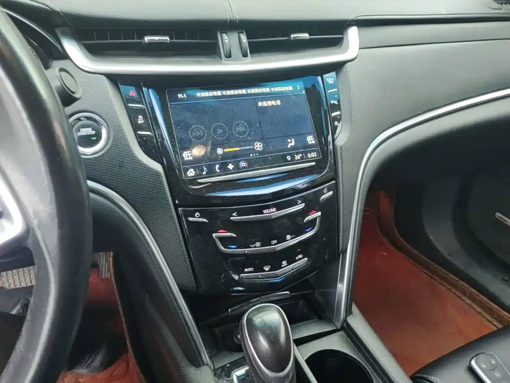 Cadillac XTS 2019 — фото 13