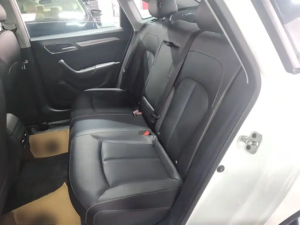 Roewe i6 Classic 2021 — фото 17