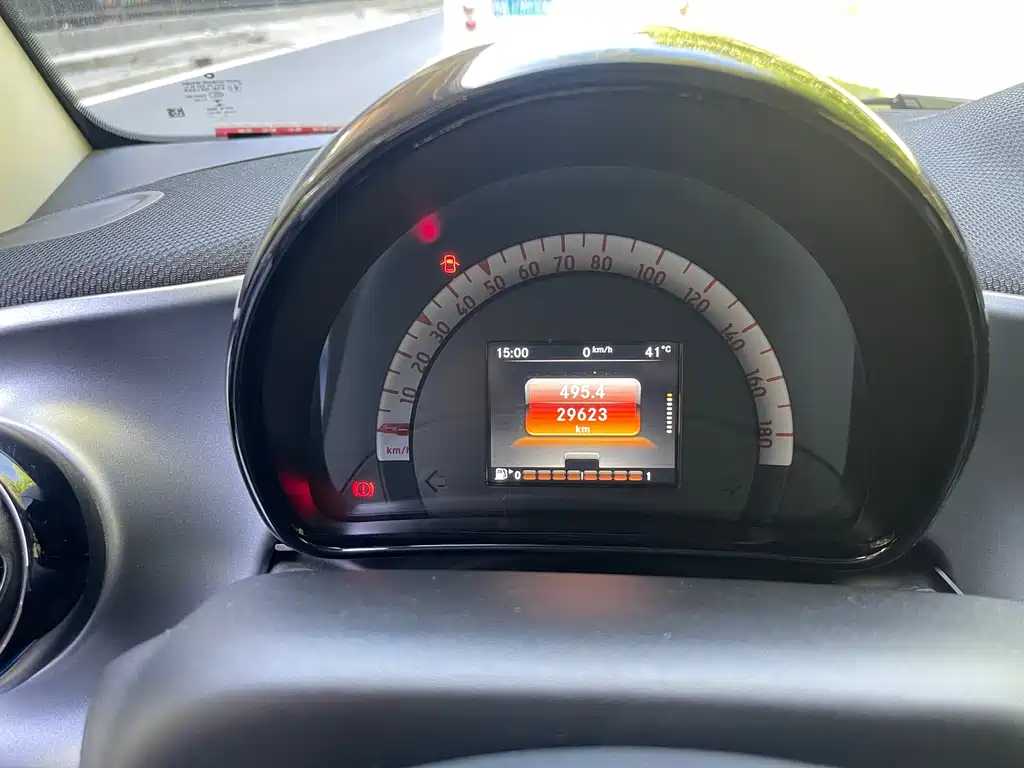 smart Fortwo 2018 — фото 7