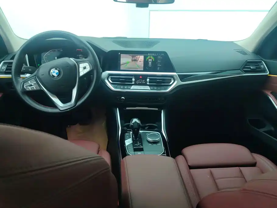 BMW 3 Series 2021 — фото 12