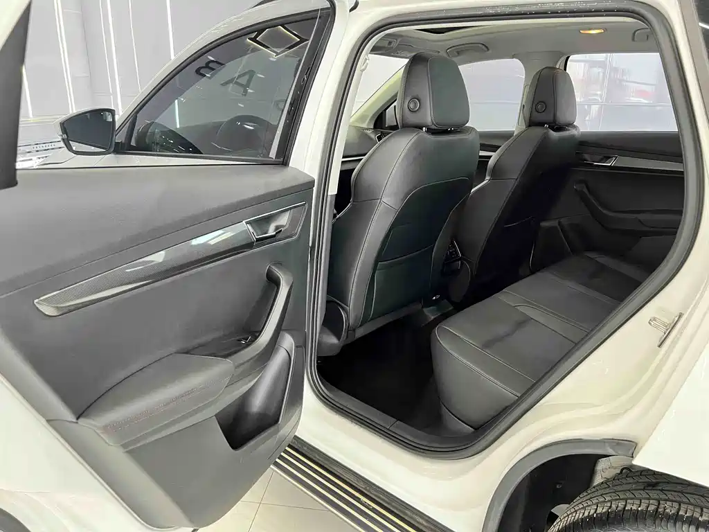 Skoda Karoq 2022 — фото 11