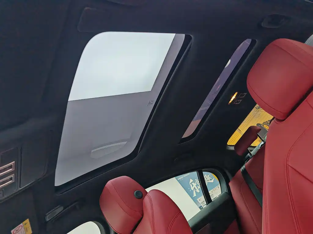 Jaguar XEL 2023 — фото 18