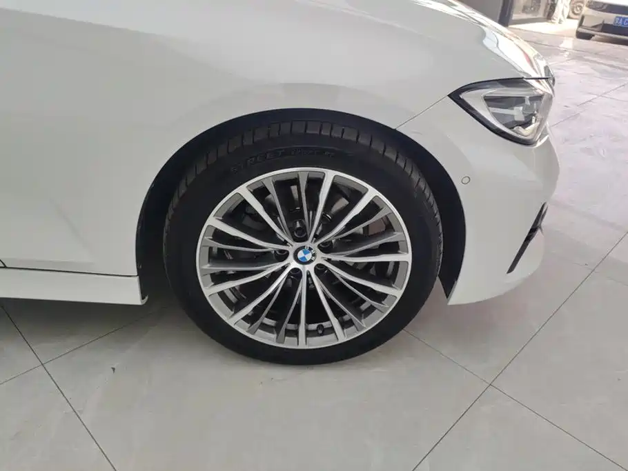 BMW 3 Series 2021