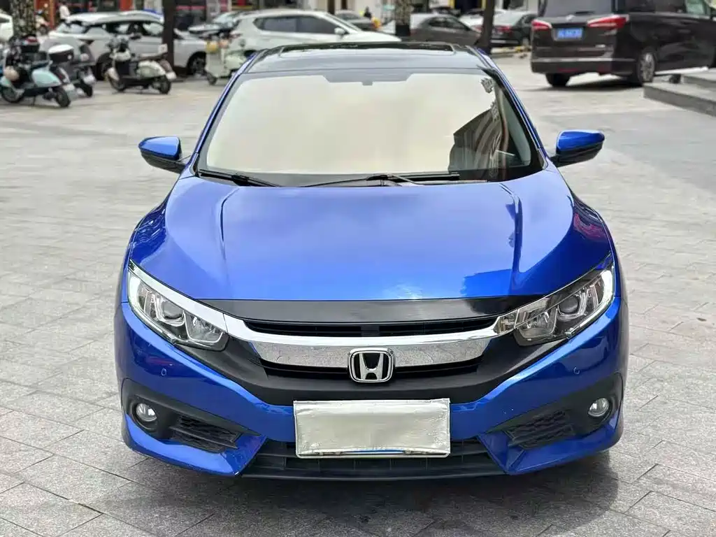 Honda Civic 2018 — фото 2