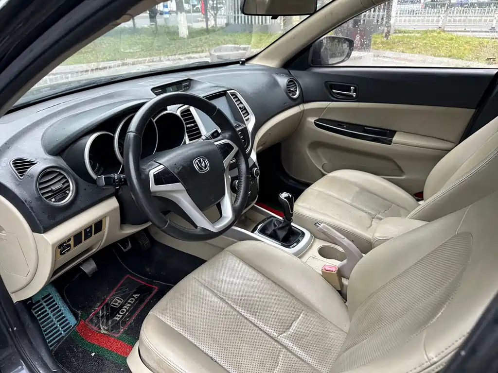 Changan Eado 2014 — фото 15