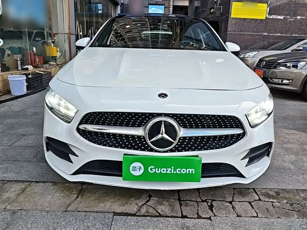 Mercedes-Benz A-Class 2019 — фото 3
