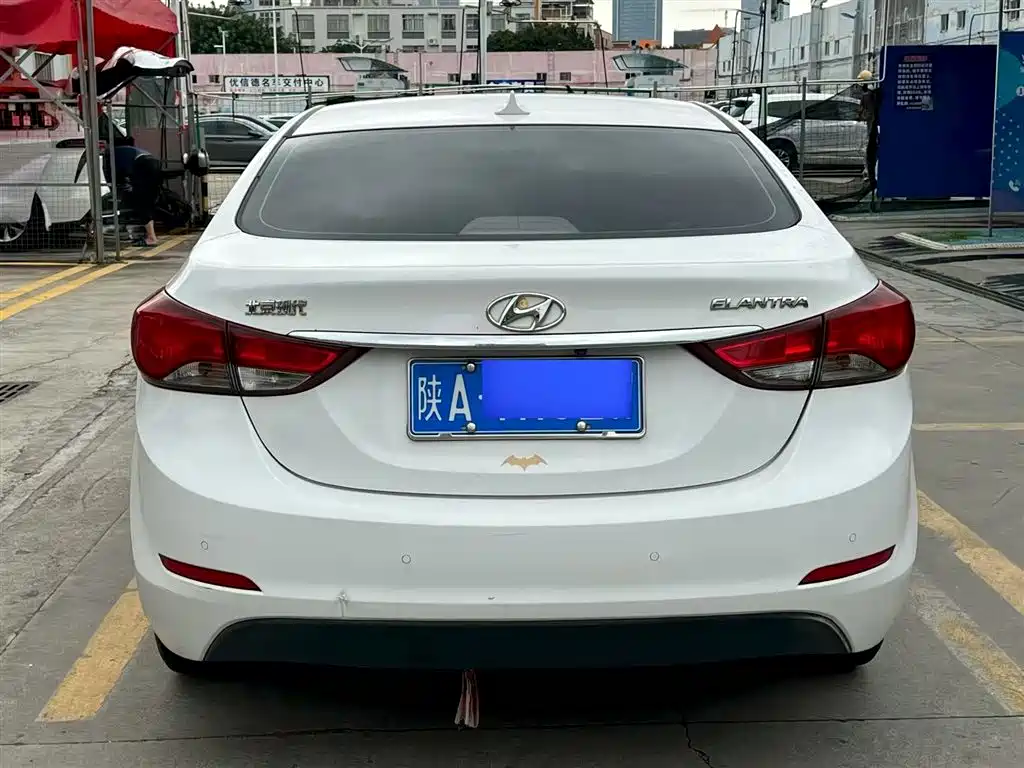 Hyundai Elantra Langdong 2017 — фото 8