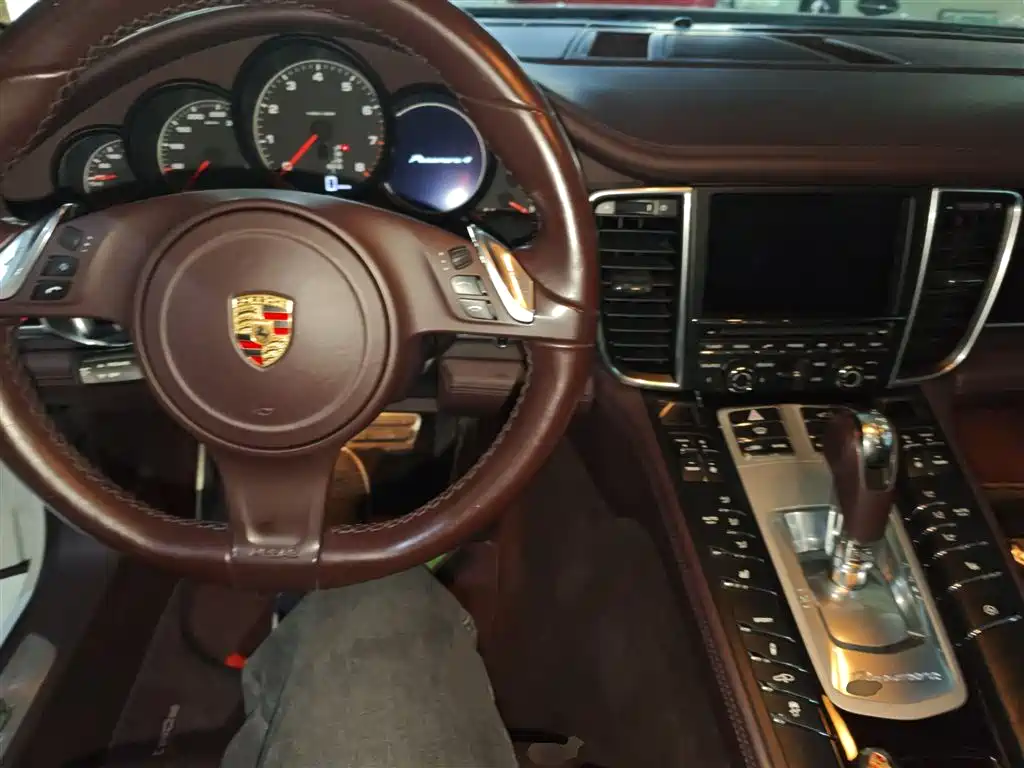 Porsche Panamera 2015 — фото 6