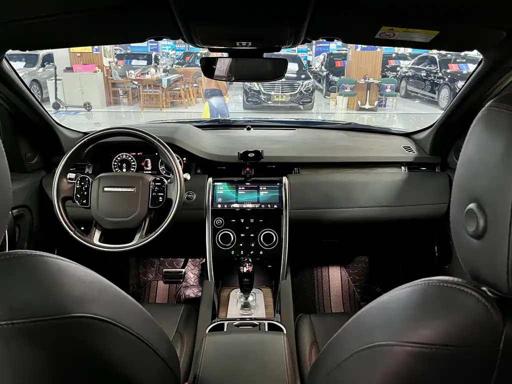 Land Rover Discovery Sport 2020 — фото 13