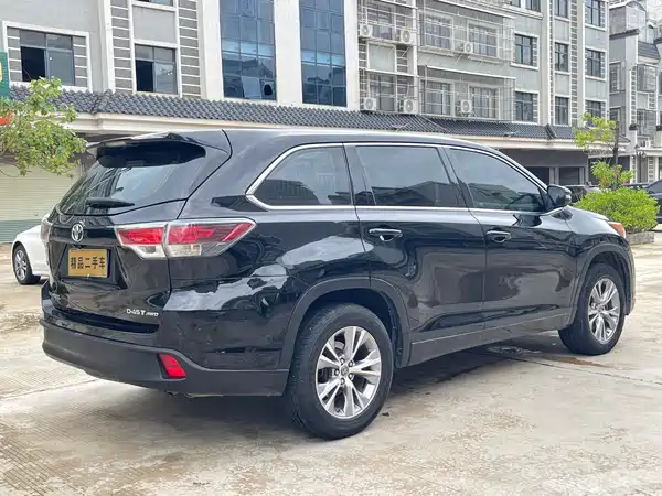 Toyota Highlander 2015