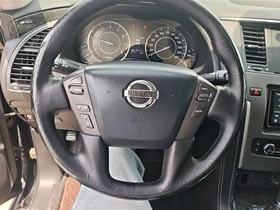 Nissan Patrol 2018 — фото 15