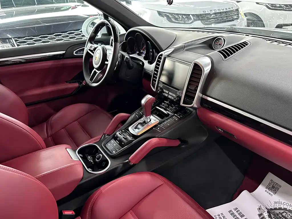 Porsche Cayenne 2018 — фото 9