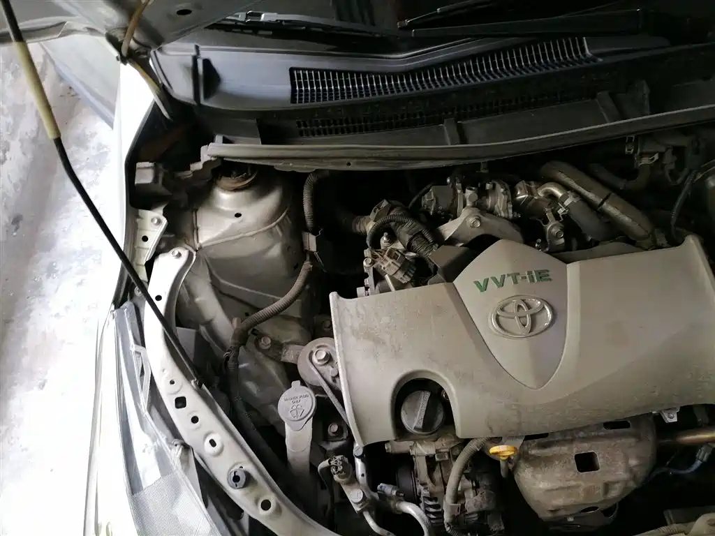 Toyota Yaris L 2020 — фото 23