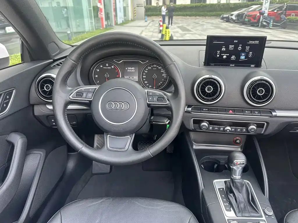 Audi A3 2017 — фото 15