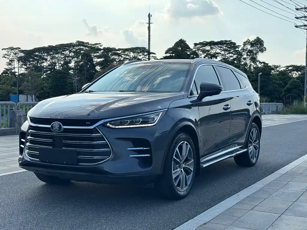 BYD Tang New Energy 2018 — фото 1