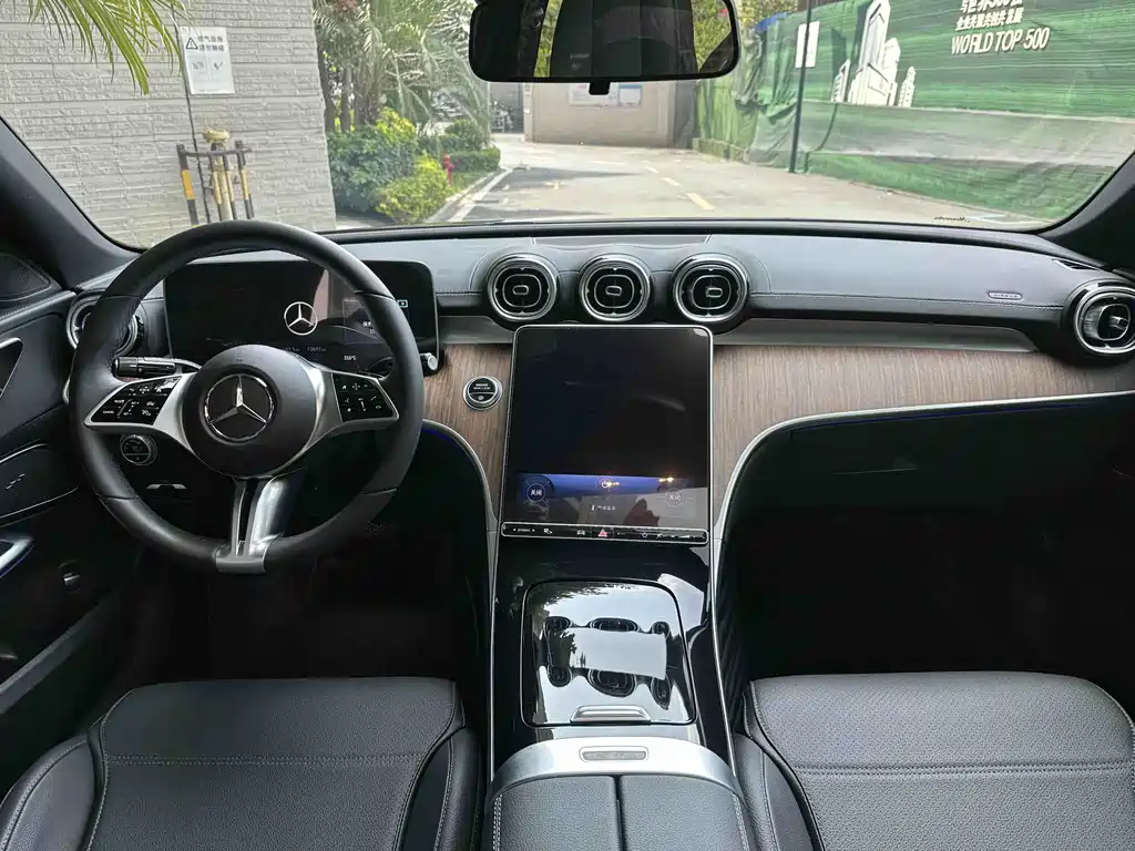 Mercedes-Benz C-Class 2023 — фото 14