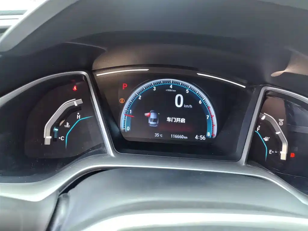 Honda Civic 2018 — фото 12