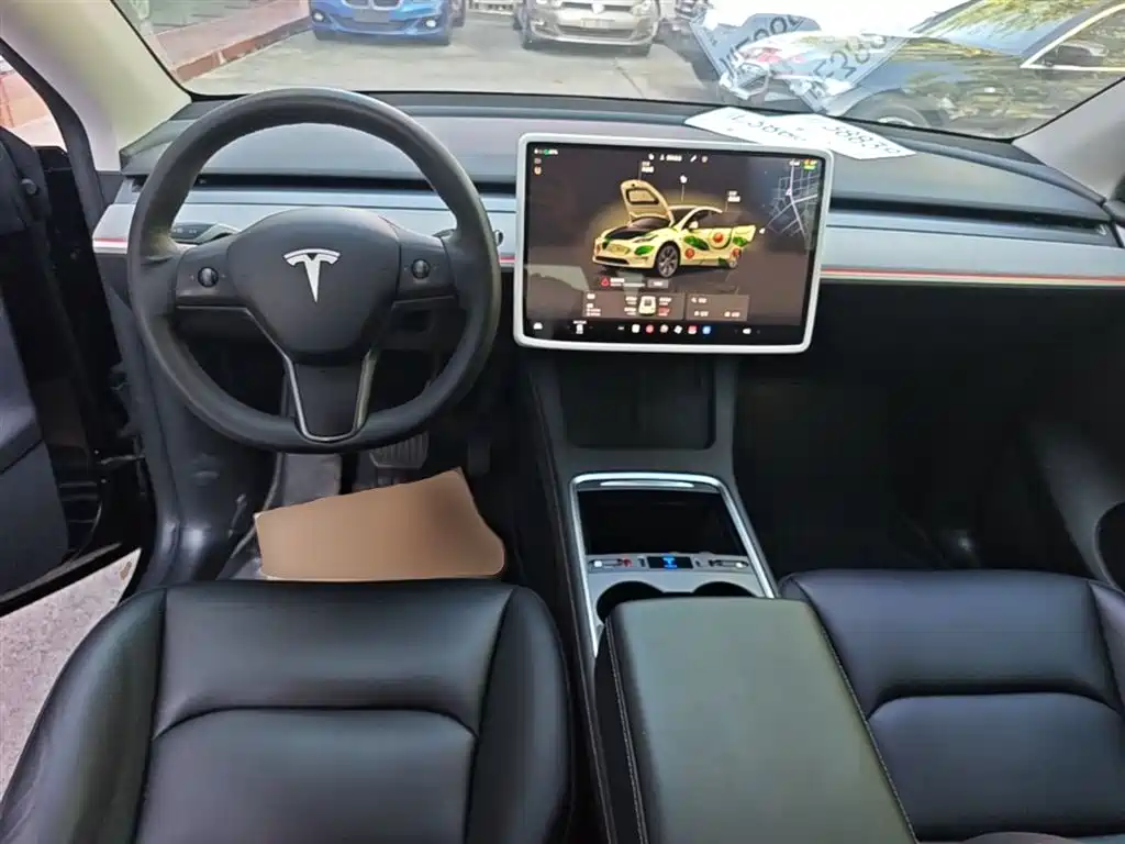 Tesla Model Y 2024 — фото 10