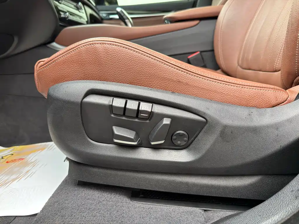 BMW X6 2017 — фото 17