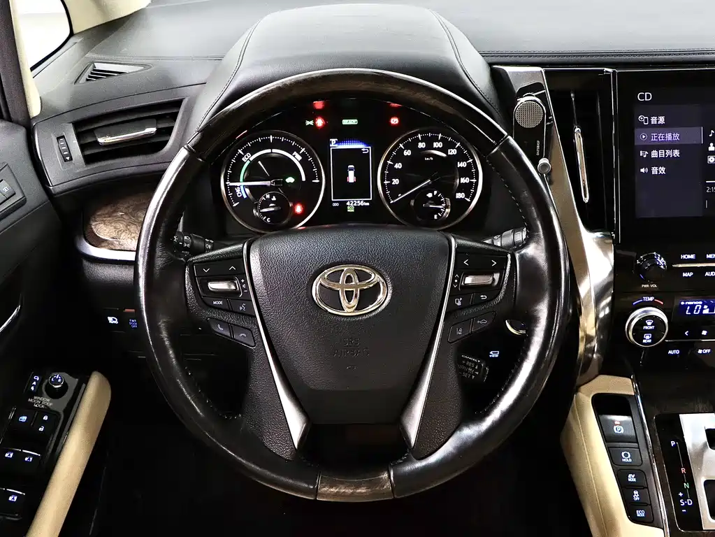 Toyota Vellfire 2021 — фото 9
