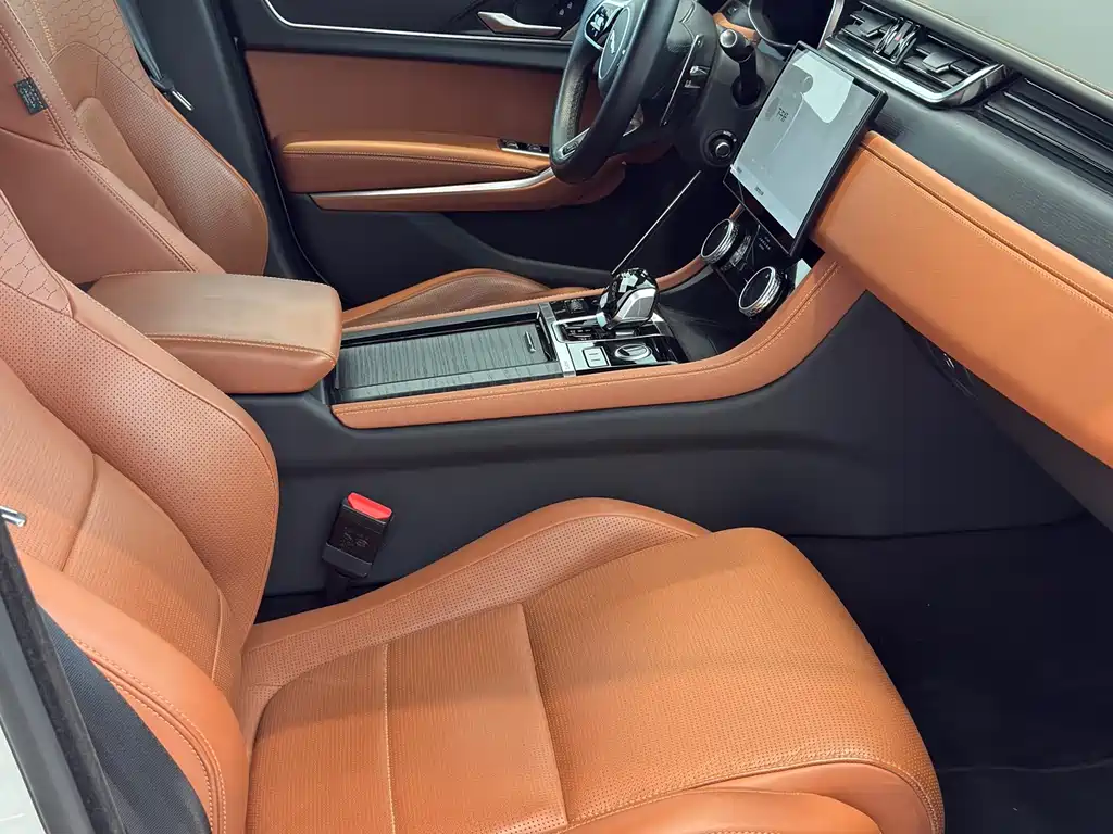 Jaguar XFL 2024 — фото 17