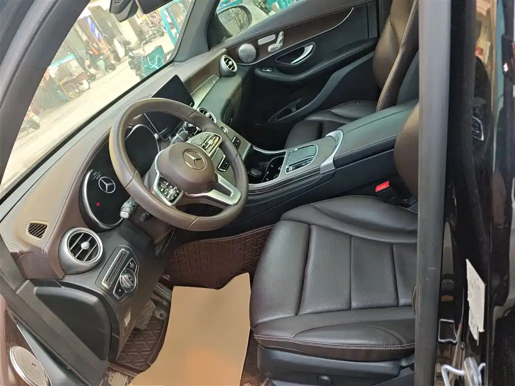 Mercedes-Benz GLC 2021 — фото 15