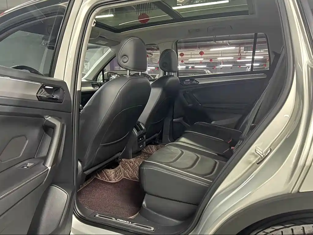 Volkswagen Tiguan L 2017 — фото 5