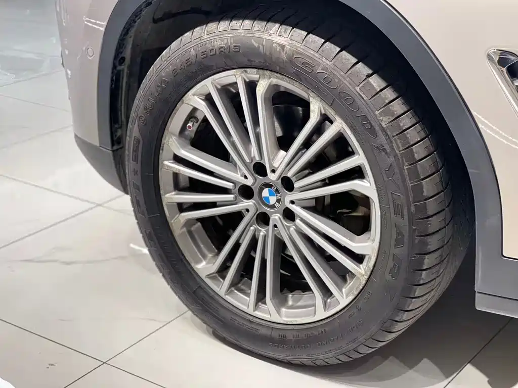 BMW X3 2019 — фото 9