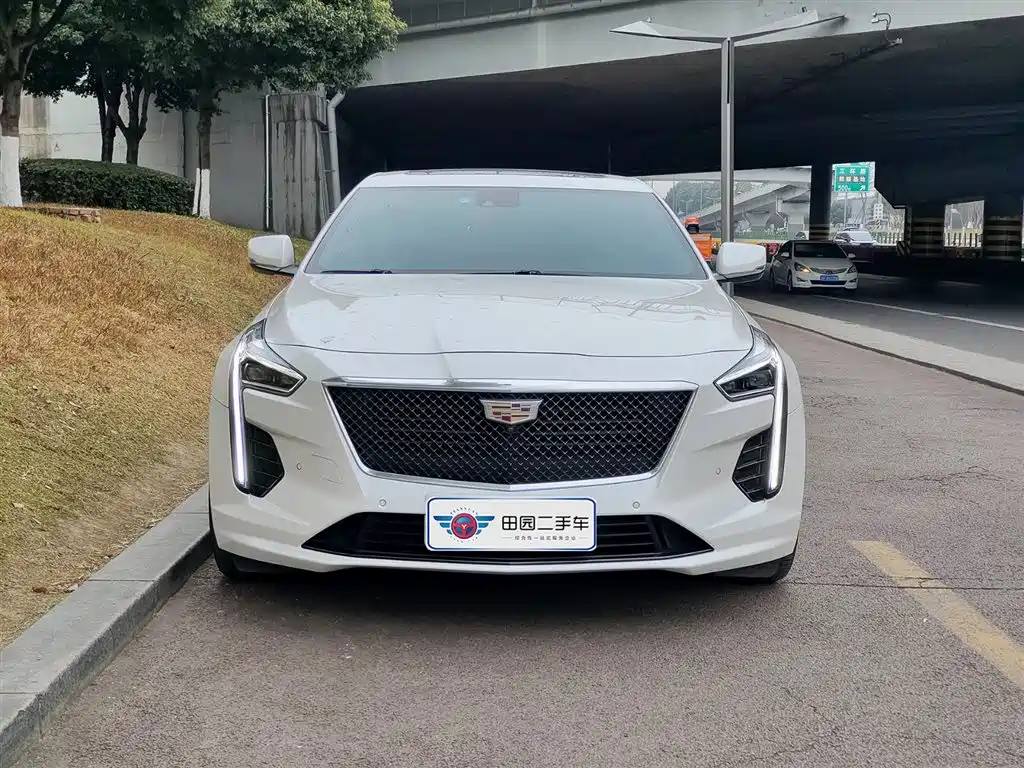 Cadillac CT6 2022 — фото 2