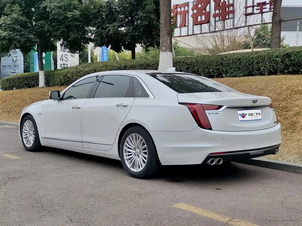 Cadillac CT6 2022 — фото 4