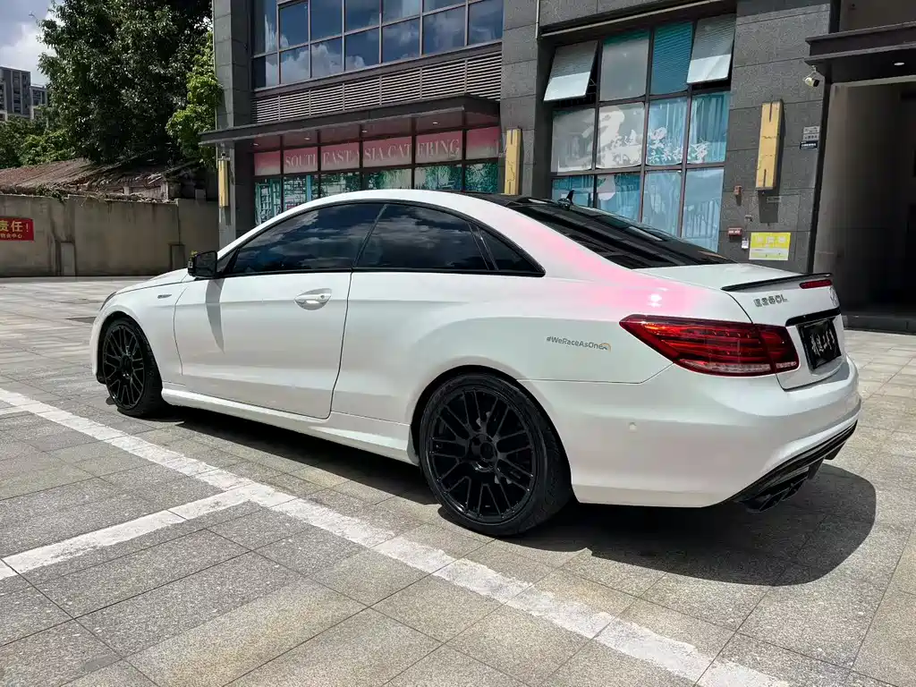 Mercedes-Benz E-Class 2015 — фото 6