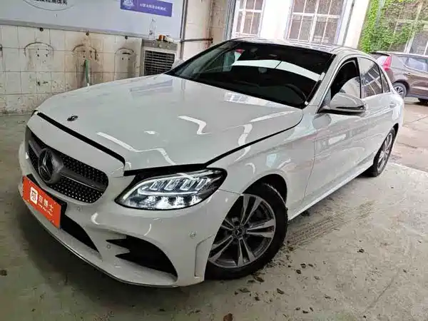 Mercedes-Benz C-Class 2020