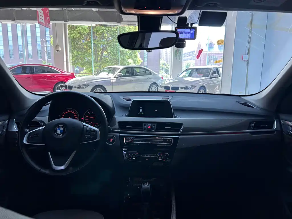 BMW X1 2018 — фото 20