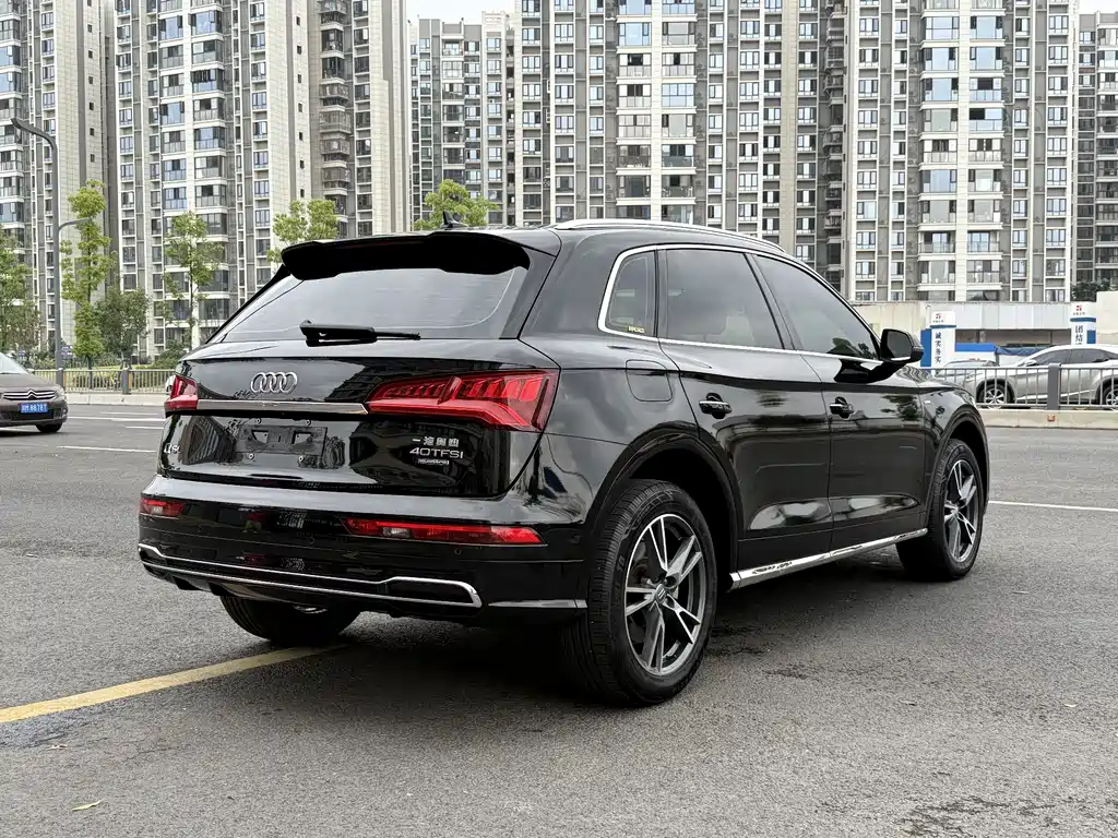 Audi Q5L 2019 — фото 4