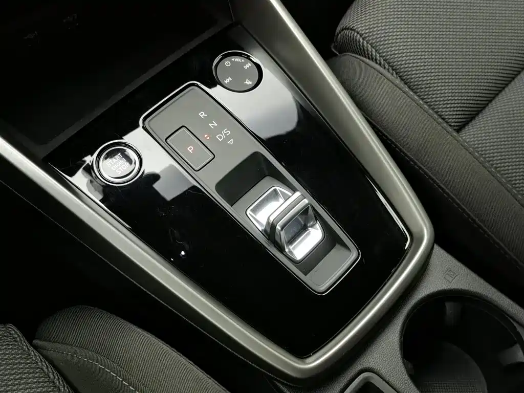 Audi A3 2022 — фото 13