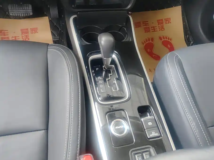 Mitsubishi Outlander 2019 — фото 16