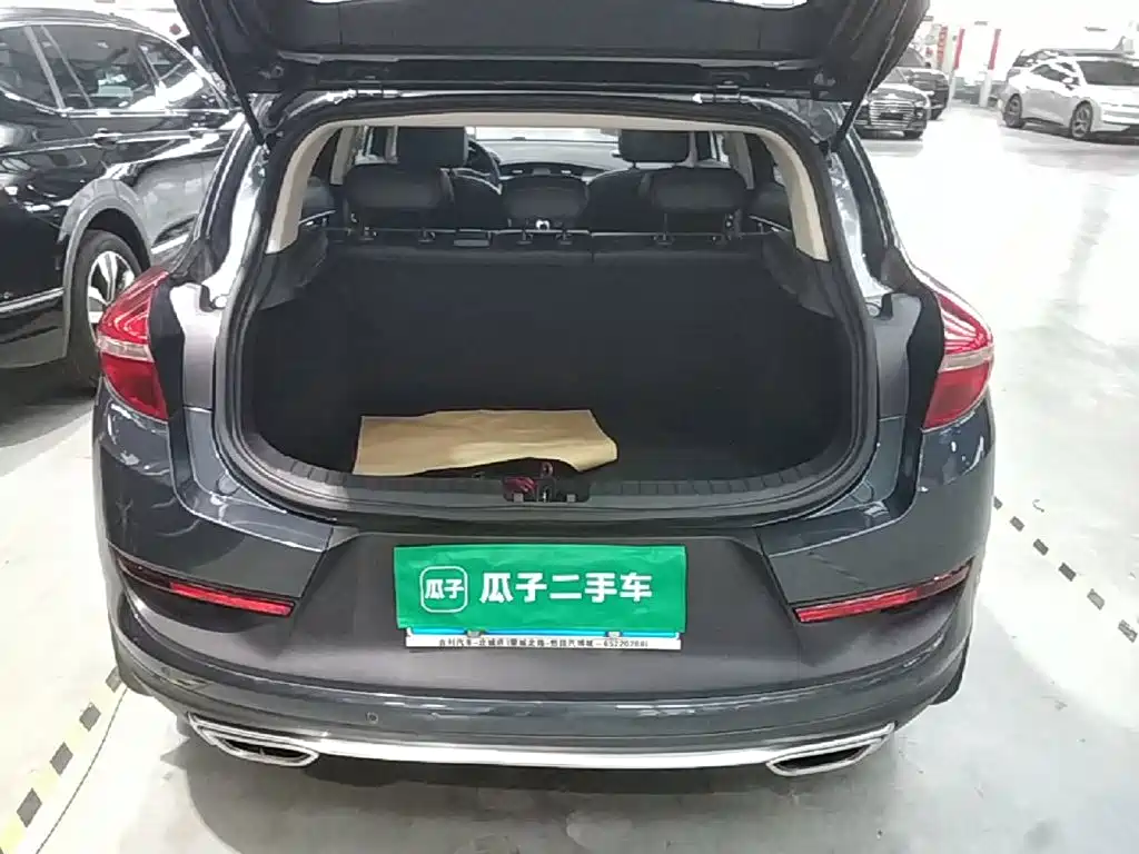Geely Emgrand GS 2017 — фото 19
