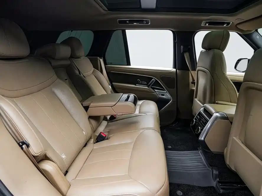Land Rover Range Rover 2024 — фото 13
