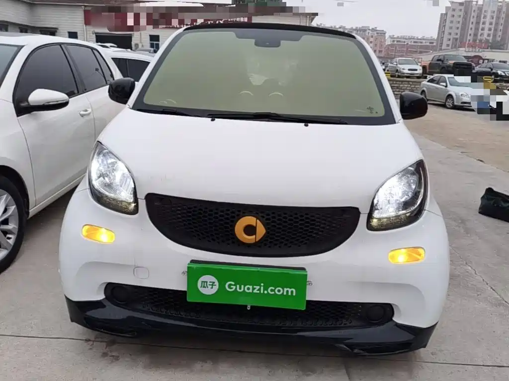 smart fortwo 2018 — фото 3