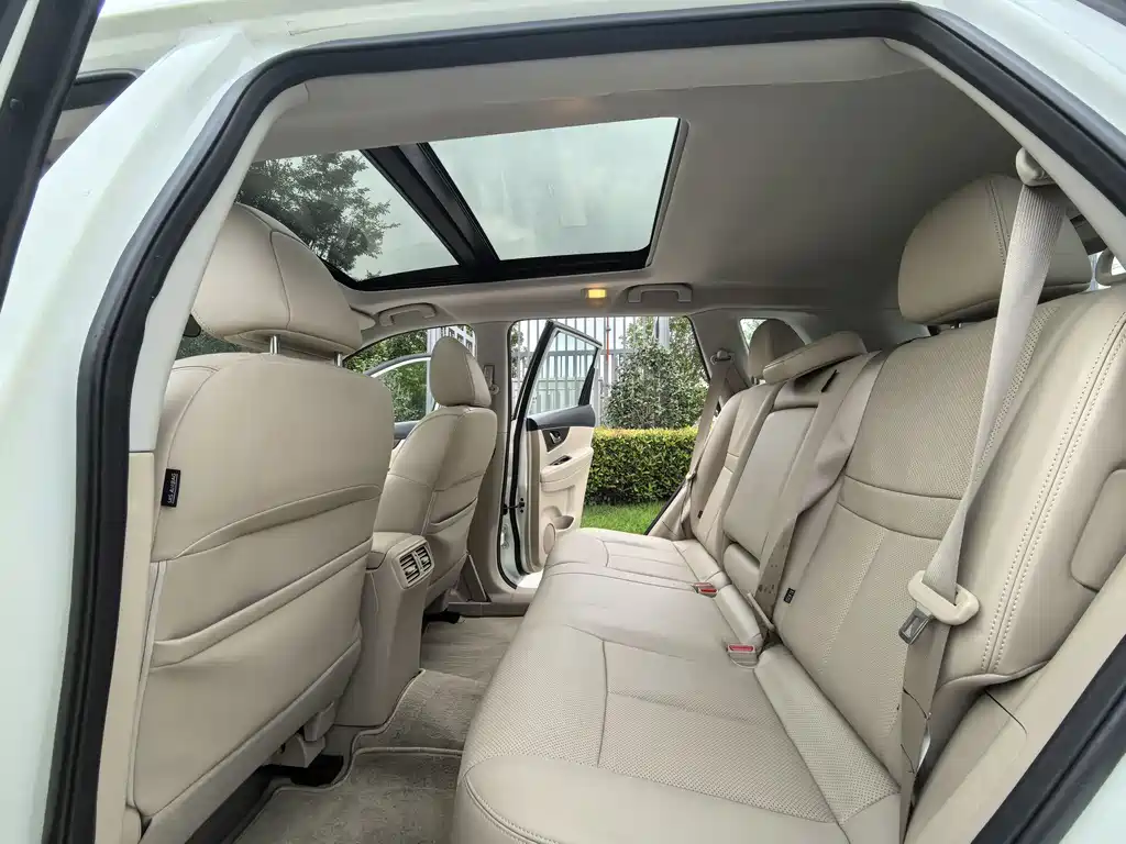 Nissan X-Trail 2015 — фото 10