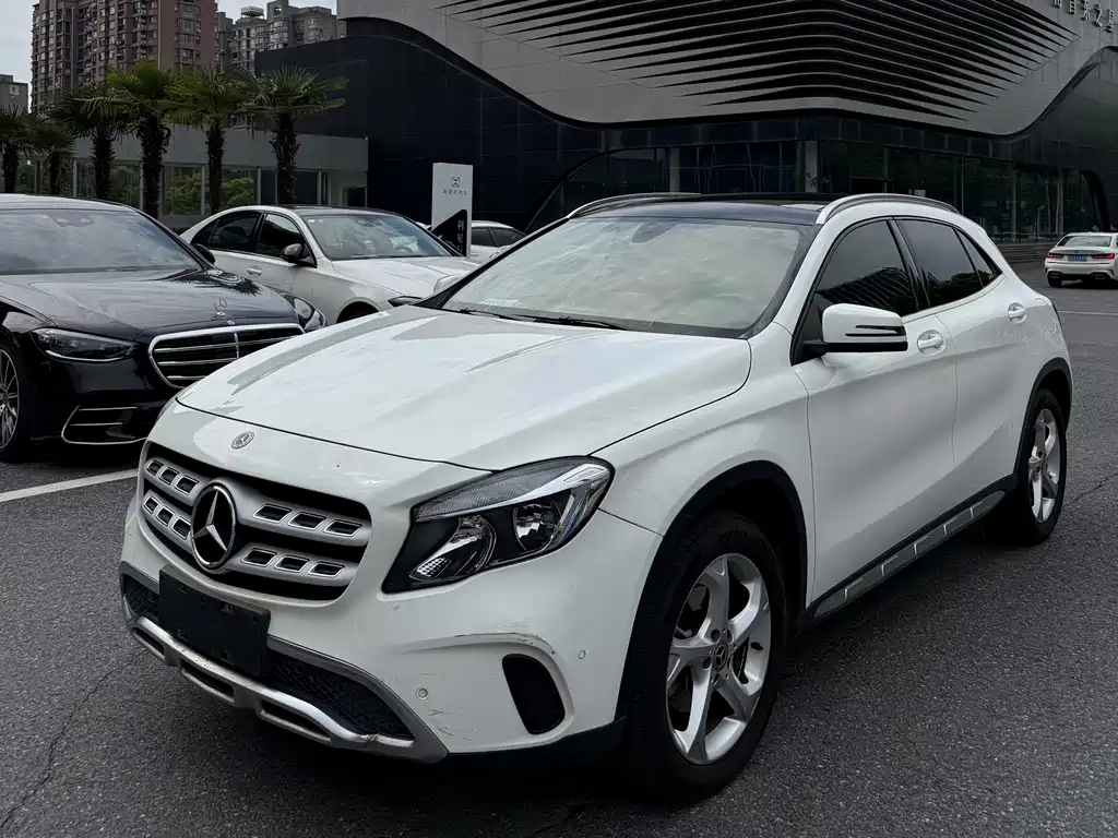 Mercedes-Benz GLA 2019 — фото 1