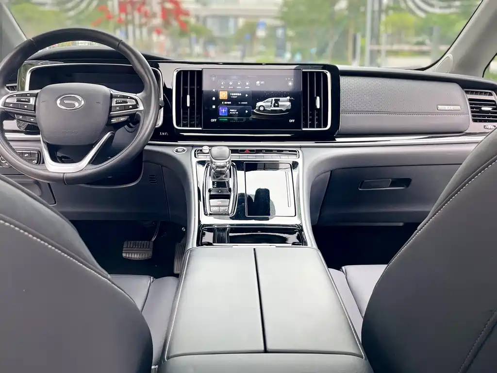 GAC Motor Trumpchi M8 2021 — фото 16