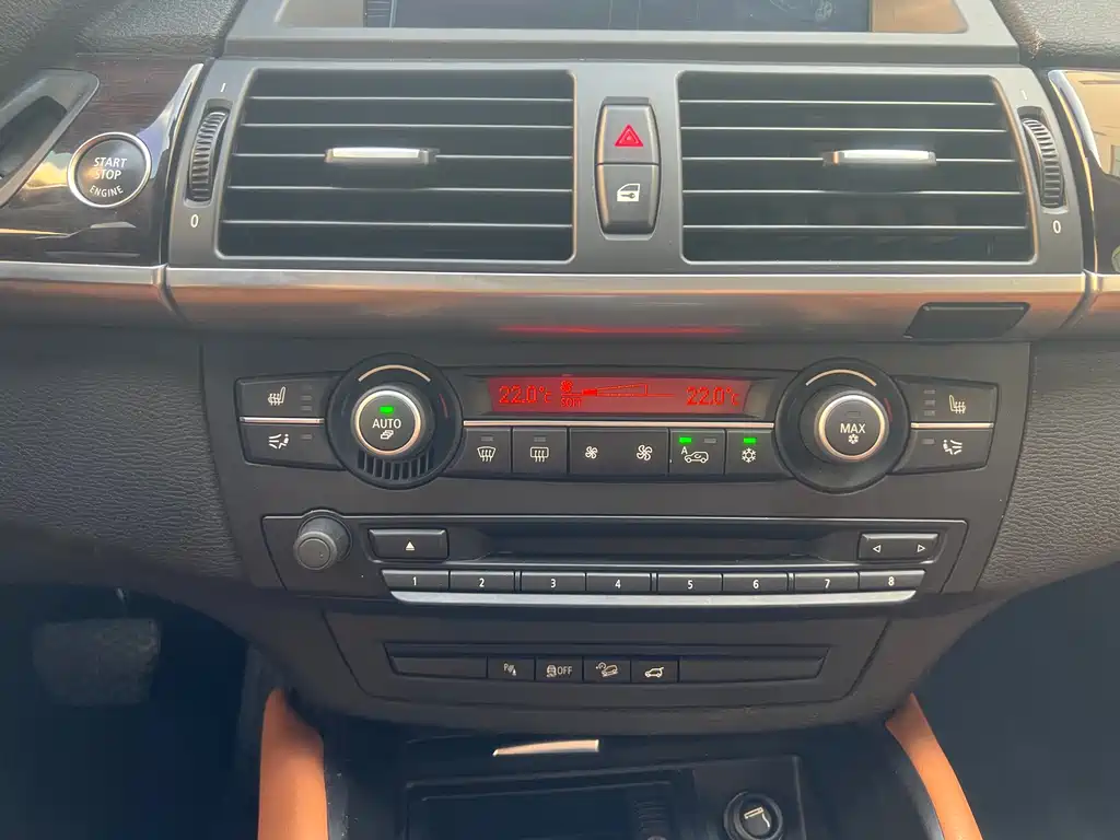 BMW X6 2015 — фото 15