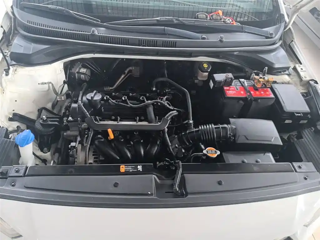 Hyundai Verna 2017 — фото 20