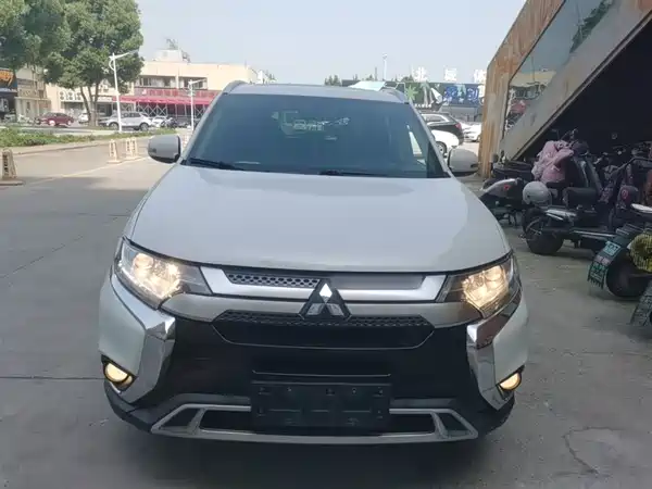 Mitsubishi Outlander 2019