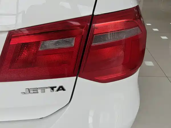 Volkswagen Jetta 2015
